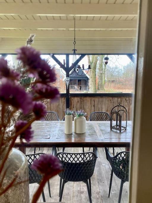 Loosan Lodges Gastenhuis Reutum Екстер'єр фото