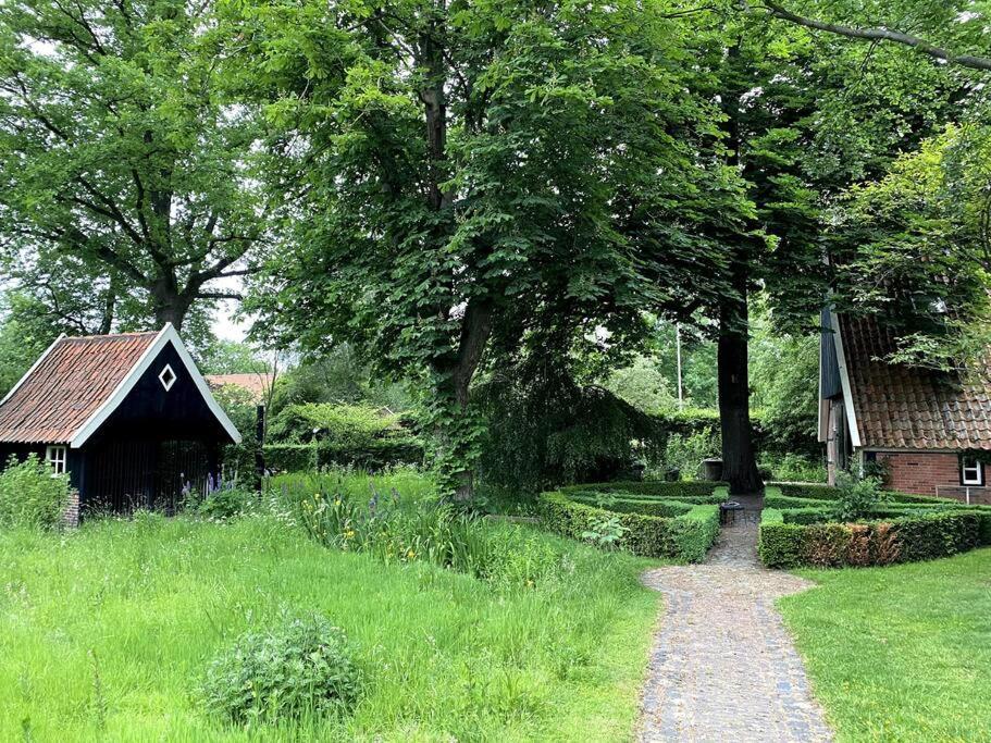 Loosan Lodges Gastenhuis Reutum Екстер'єр фото