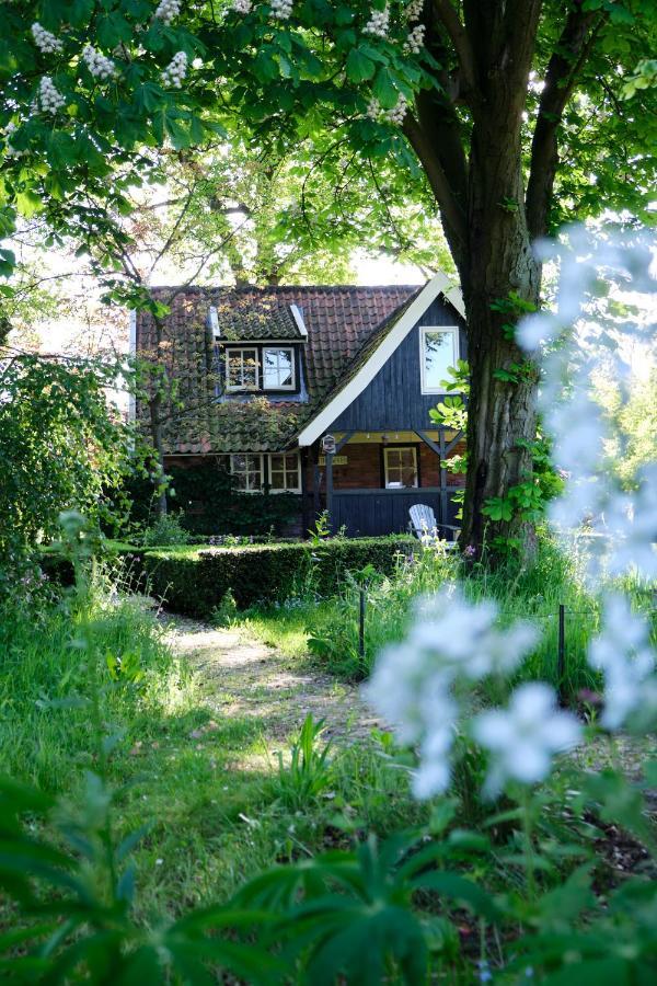 Loosan Lodges Gastenhuis Reutum Екстер'єр фото