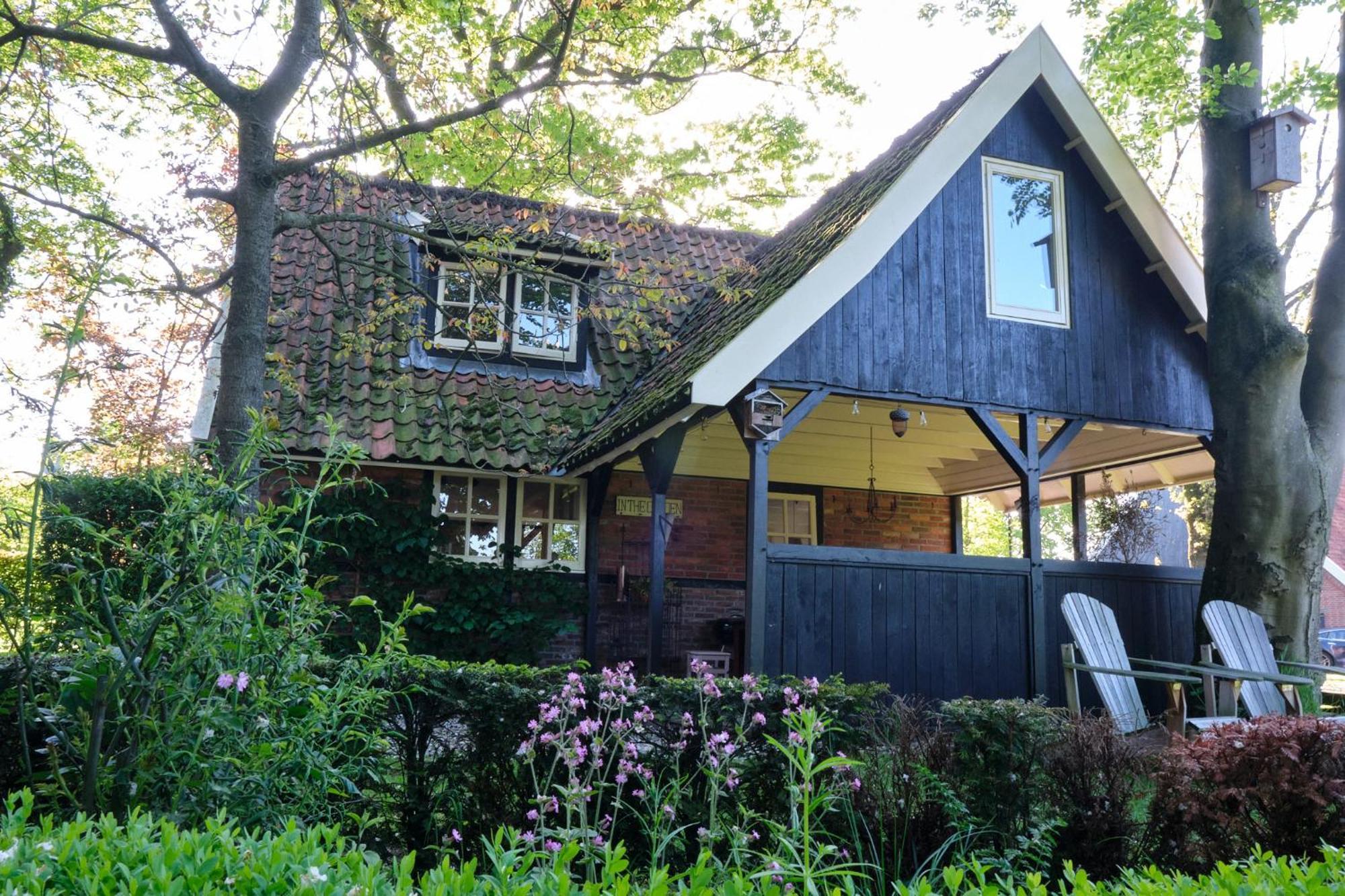 Loosan Lodges Gastenhuis Reutum Екстер'єр фото